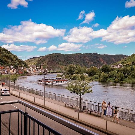 Moselpromenade Villa Moselufer, Panorama & Burg Cochem Blick, Netflix, Balkon Экстерьер фото