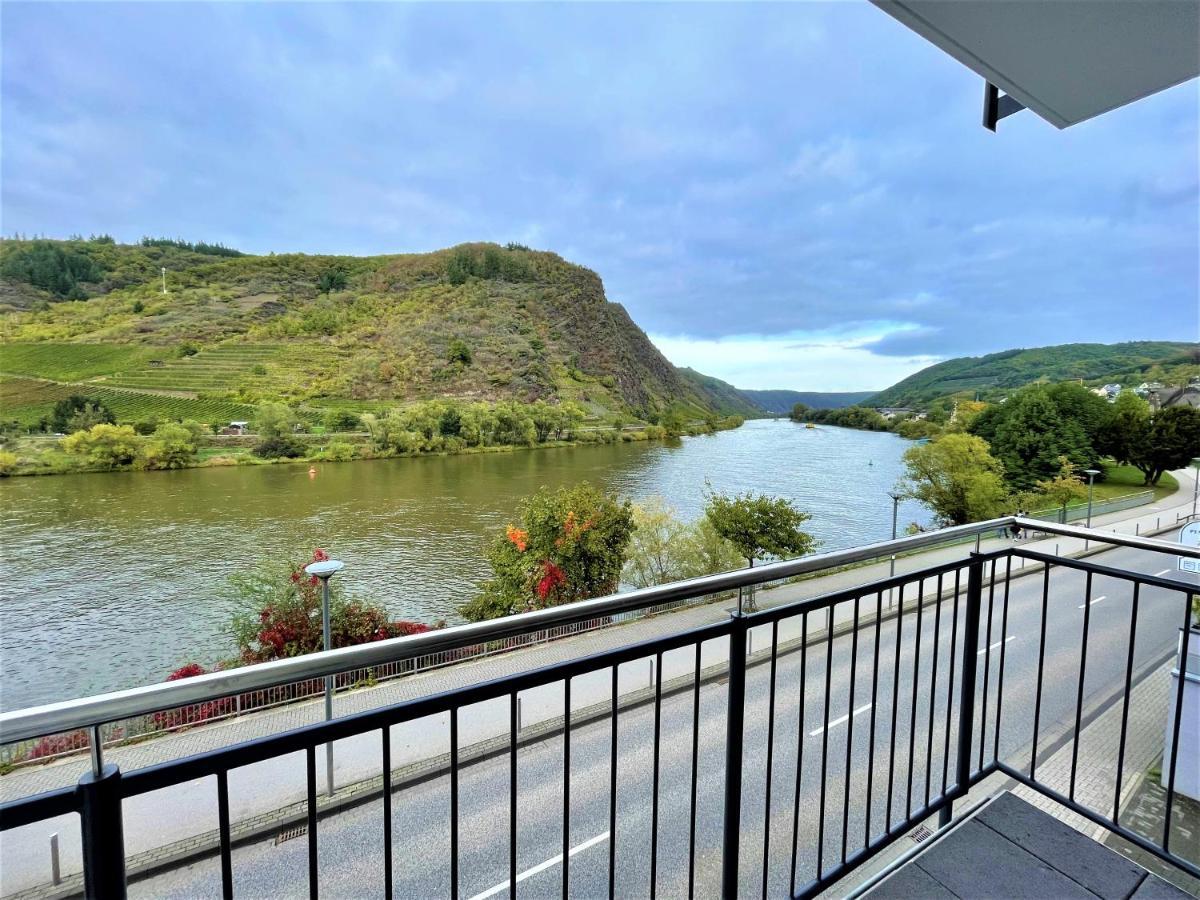 Moselpromenade Villa Moselufer, Panorama & Burg Cochem Blick, Netflix, Balkon Экстерьер фото